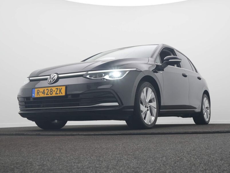 Volkswagen Golf 1.5 TSI Style Navi / Clima / Adaptive Cruise / Achteruitrijcamera / LED / Stuur & Stoelverwarming