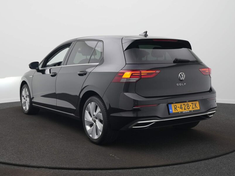 Volkswagen Golf 1.5 TSI Style Navi / Clima / Adaptive Cruise / Achteruitrijcamera / LED / Stuur & Stoelverwarming