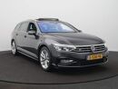 Volkswagen Passat Variant Variant 1.5 TSI R-Line Business + Navi / Clima / Adaptive Cruise / Panoramadak / Leer / Harman Kardon / Trekhaak / 360 Graden Camera / Ambiance Verlichting