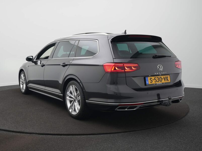 Volkswagen Passat Variant Variant 1.5 TSI R-Line Business + Navi / Clima / Adaptive Cruise / Panoramadak / Leer / Harman Kardon / Trekhaak / 360 Graden Camera / Ambiance Verlichting