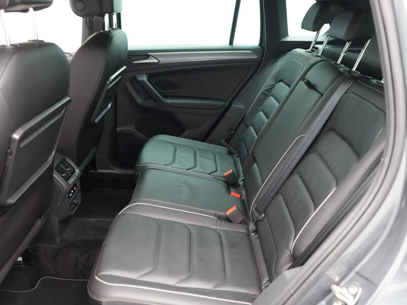 Volkswagen Tiguan 1.5 TSI ACT Highline Business R DSG / Leer / Digitale Cockpit / Elek. Stoelen / Elek. Klep