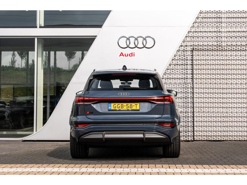 Audi Q6 e-tron First Edition e-tron 55 285kW/388pk 100Kwh Hatchba ck Elektr. aandrijving quattro