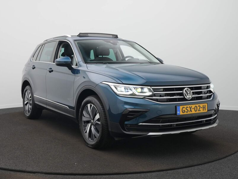 Volkswagen Tiguan 1.4 TSI eHybrid Elegance Business+ DSG / Panodak / HUD / Stoelverwarming / Sfeerverlichting