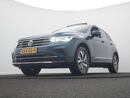 Volkswagen Tiguan 1.4 TSI eHybrid Elegance Business+ DSG / Panodak / HUD / Stoelverwarming / Sfeerverlichting