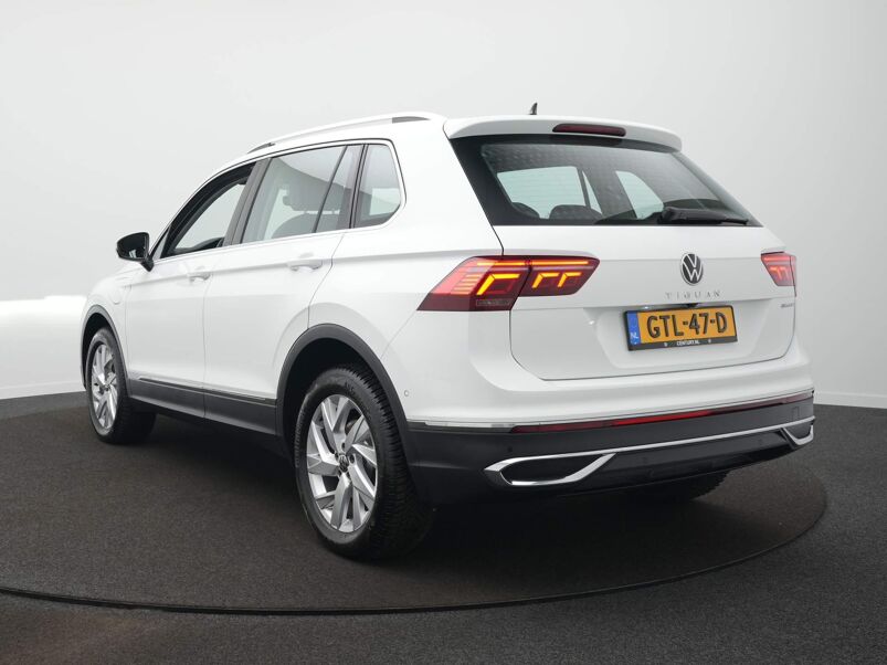 Volkswagen Tiguan 1.4 eHybrid Elegance / 360 Camera / Leer / Elek. Stoelen / BLIS