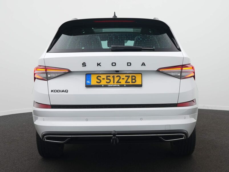 Škoda Kodiaq 1.5 TSI Sportline Business 7p. Navi / Clima / Adaptive Cruise / Achteruitrijcamera / Trekhaak / Ambiance Verlichting