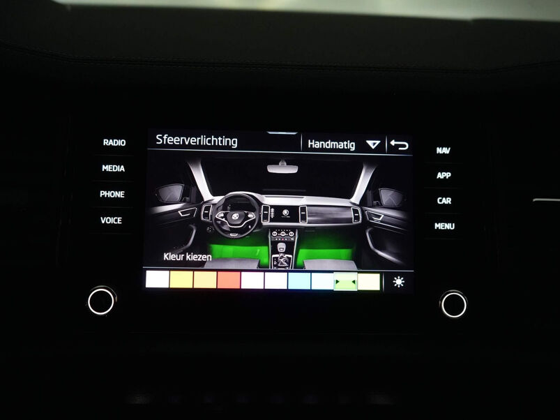 Škoda Kodiaq 1.5 TSI Sportline Business 7p. Navi / Clima / Adaptive Cruise / Achteruitrijcamera / Trekhaak / Ambiance Verlichting