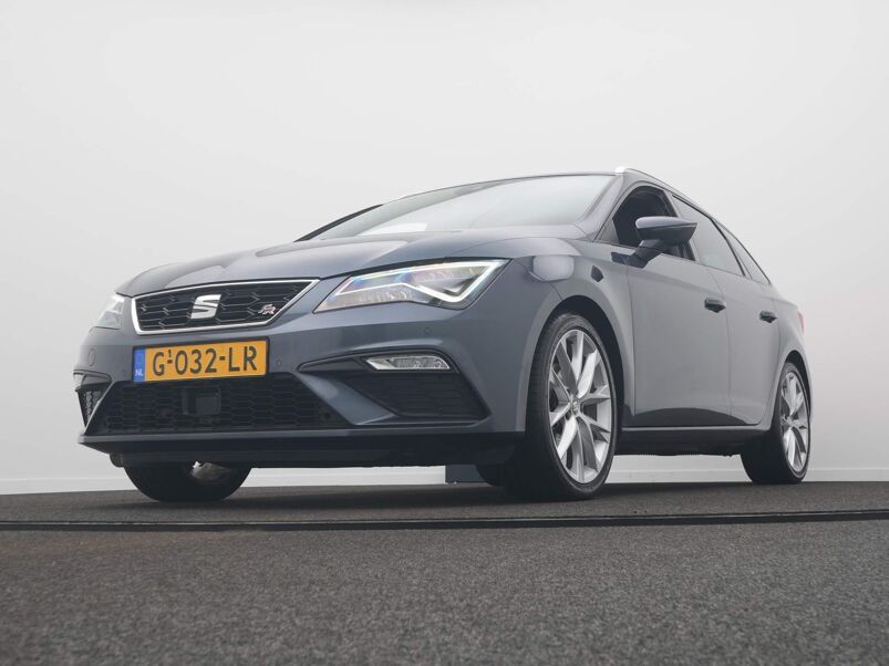 SEAT Leon ST 1.5 TSI FR Ultimate Edition | Acc | Clima | Navigatie | Camera