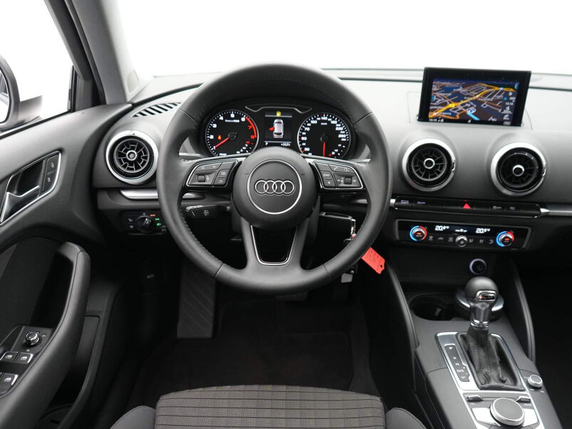 Audi A3 Sportback Sportback 30 TFSI Sport Lease Edition S-Tronic | Climate | LED | Navi | 18LM