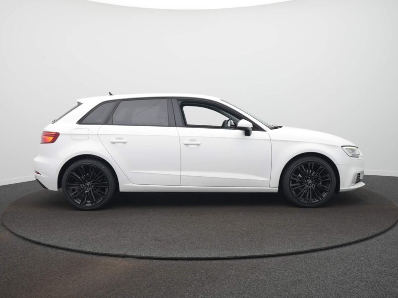 Audi A3 Sportback Sportback 30 TFSI Sport Lease Edition S-Tronic | Climate | LED | Navi | 18LM