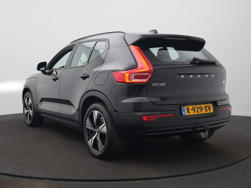 Volvo XC40 Recharge P8 AWD R-Design / Elek. Trekhaak / Camera / Cruise / Elek. Klep