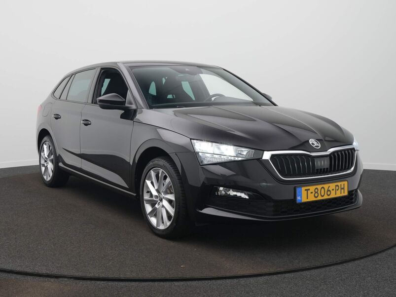 Škoda Scala 1.0 TSI Sport Business DSG / Camera / Navi / Cruise