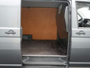 VW-Bedrijfswagens Transporter 2.0 TDI L2H1 28 Economy Business Metallic / Navigatie / Betimmering