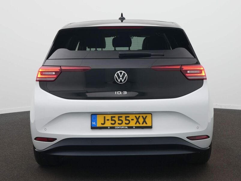 Volkswagen ID.3 First Plus 58 kWh / Adaptive Cruise Control / Navigatie / Stoelverwarming