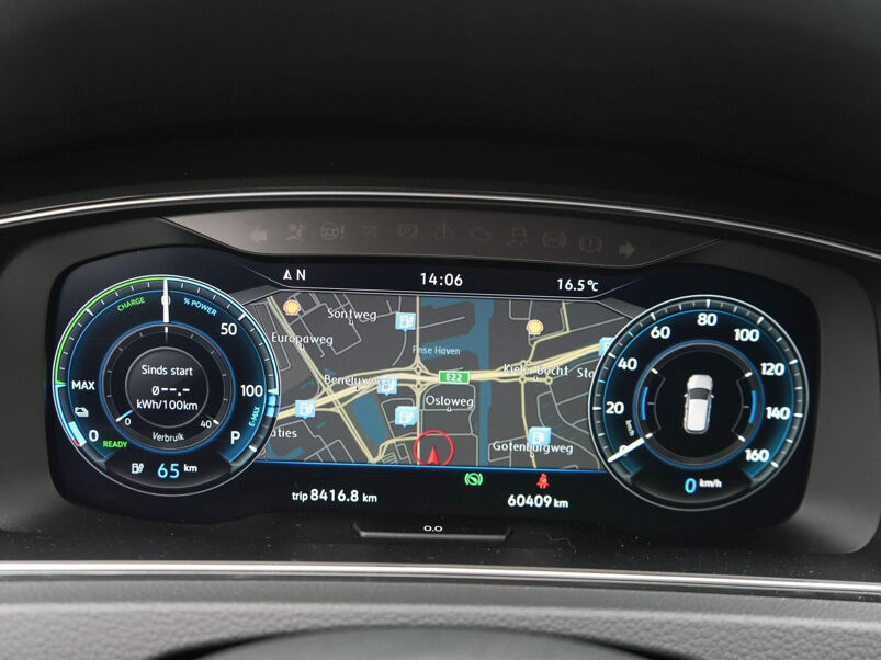 Volkswagen e-Golf E-DITION Navigatie - Cruise - 17 Inch