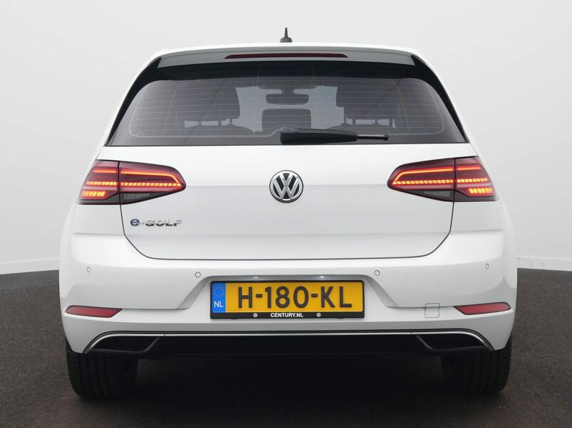 Volkswagen e-Golf E-DITION Navigatie - Cruise - 17 Inch