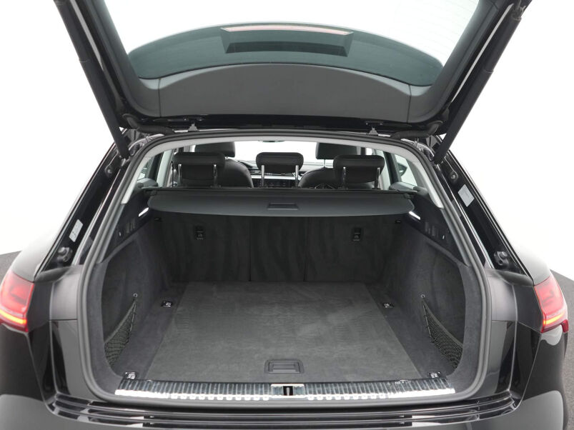 Audi e-tron 55 quattro Business edition Plus 95 kWh | Panoramadak | Trekhaak | Adap. Cruise | Leer | Elek. Stoelen