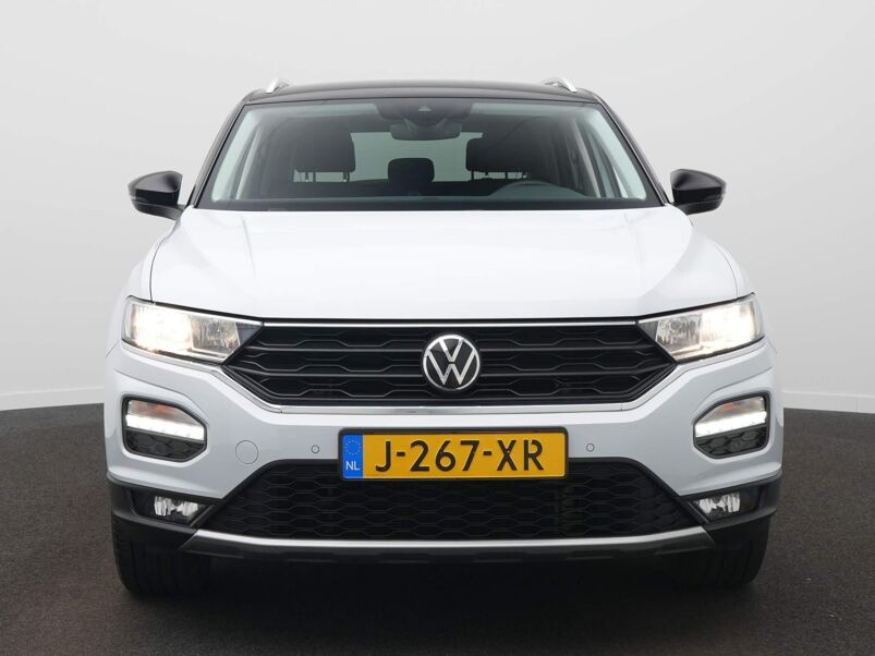 Volkswagen T-Roc 1.0 TSI Style Adaptive cruise / Navi / DAB / Achteruitrijcamera