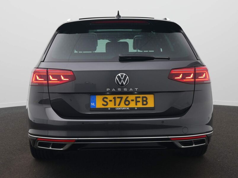 Volkswagen Passat Variant Variant 1.5 TSI R-Line Business + DSG / R-Line / Panoramadak / Leer / Adaptive cruise / Harman-Kardon