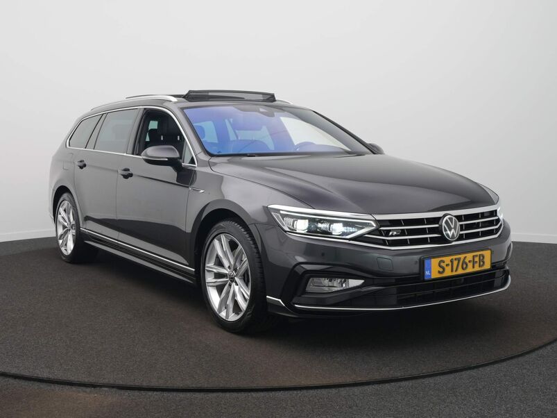 Volkswagen Passat Variant Variant 1.5 TSI R-Line Business + DSG / R-Line / Panoramadak / Leer / Adaptive cruise / Harman-Kardon