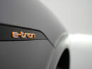 Audi e-tron e-tron 50 quattro Launch edition plus 71 kWh | Panodak | Trekhaak | Camera | Leer | Elek. Stoelen