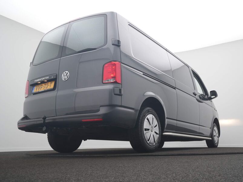 VW-Bedrijfswagens Transporter 2.0 TDI L2H1 28 Trekhaak / Carplay / Cruise / Betimmering