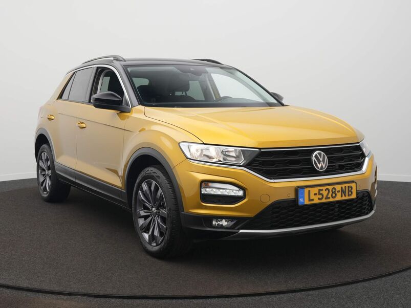 Volkswagen T-Roc 1.0 TSI Style Winterpakket - 17 Inch - Navigatie - Clima