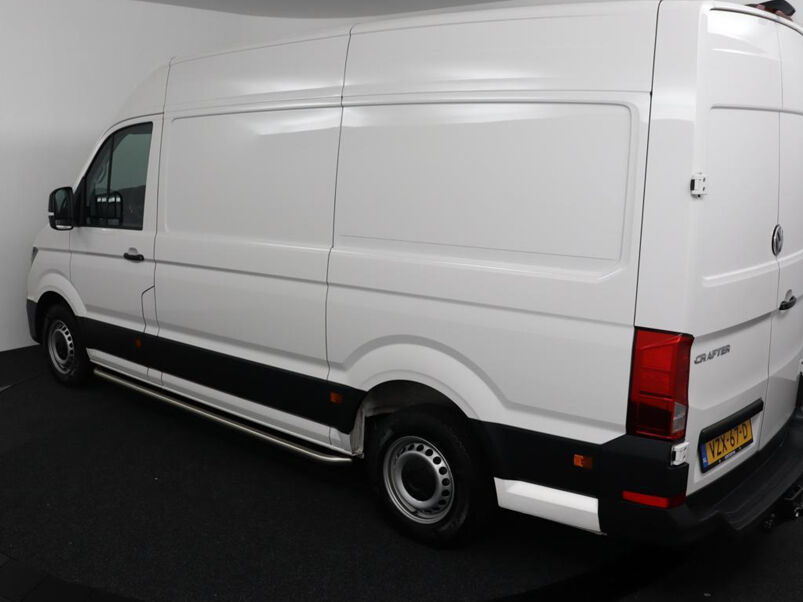 VW-Bedrijfswagens Crafter 30 2.0 TDI 140Pk H6 Highline Volkswagen Crafter 30 2.0 TDI 140Pk L2H2 Highline / Navi / Camera / Betimmering / Bank / Pdc