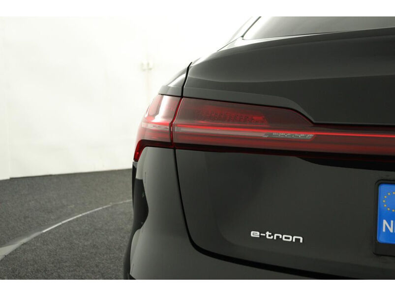 Audi e-tron Sportback 55 quattro Business edition Plus 95 kWh