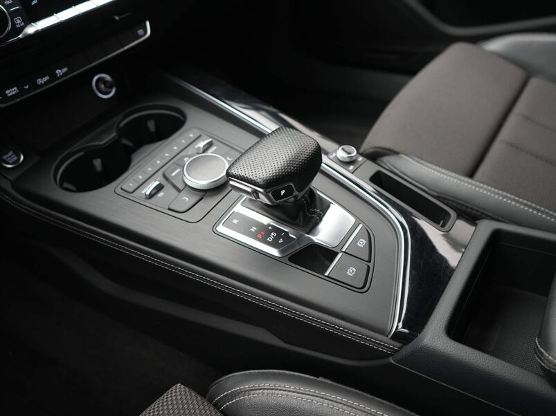 Audi A5 Sportback Sportback 35 TFSI Sport S-line | Panodak | Elek. Trekhaak | Audi Sound | Climate