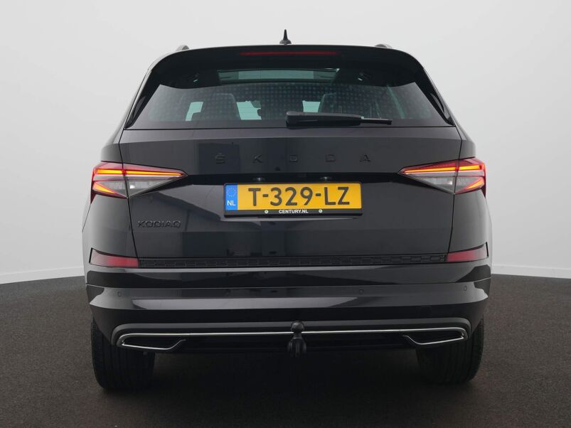 Škoda Kodiaq 1.5 TSI Sportline Business 7p. DSG / Panodak / Elek. Trekhaak / Adap. Cruise / Elek. Stoel