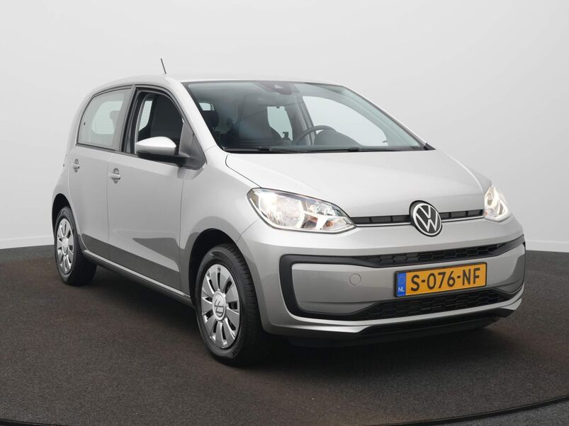 Volkswagen Up! 1.0 Clima / Camera / Metallic