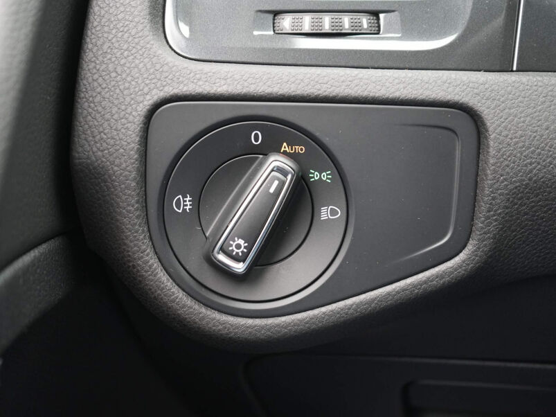 Volkswagen e-Golf E-DITION Navigatie / LMV / Metallic