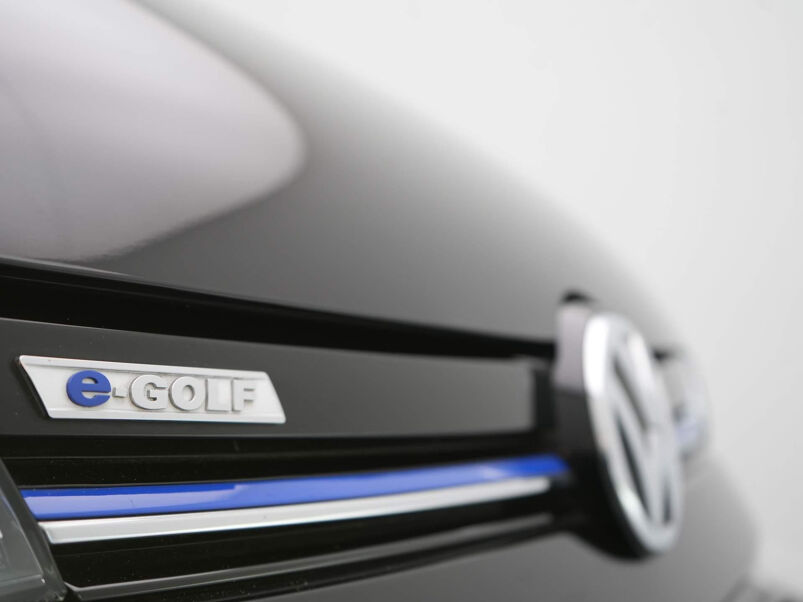 Volkswagen e-Golf E-DITION Navigatie / LMV / Metallic