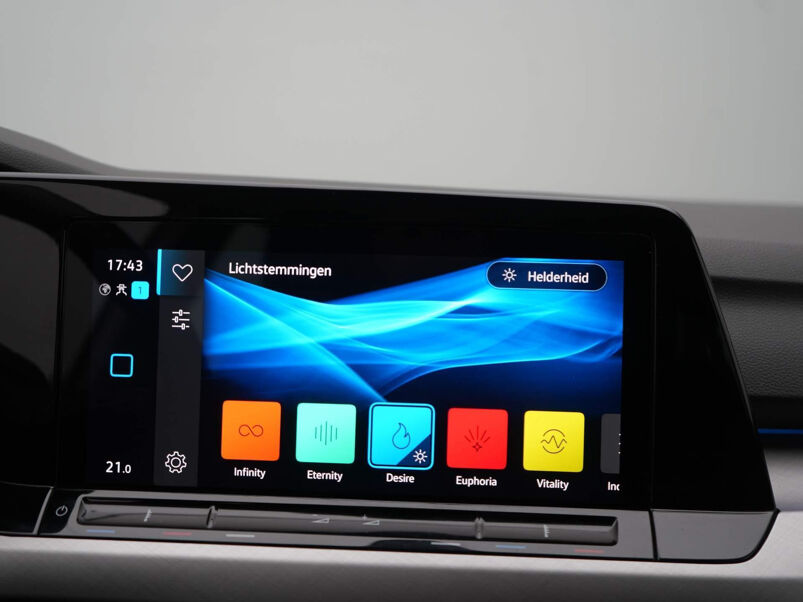 Volkswagen Golf Variant 1.0 eTSI DSG | Adap. Cruise | PDC | Carplay | Climate