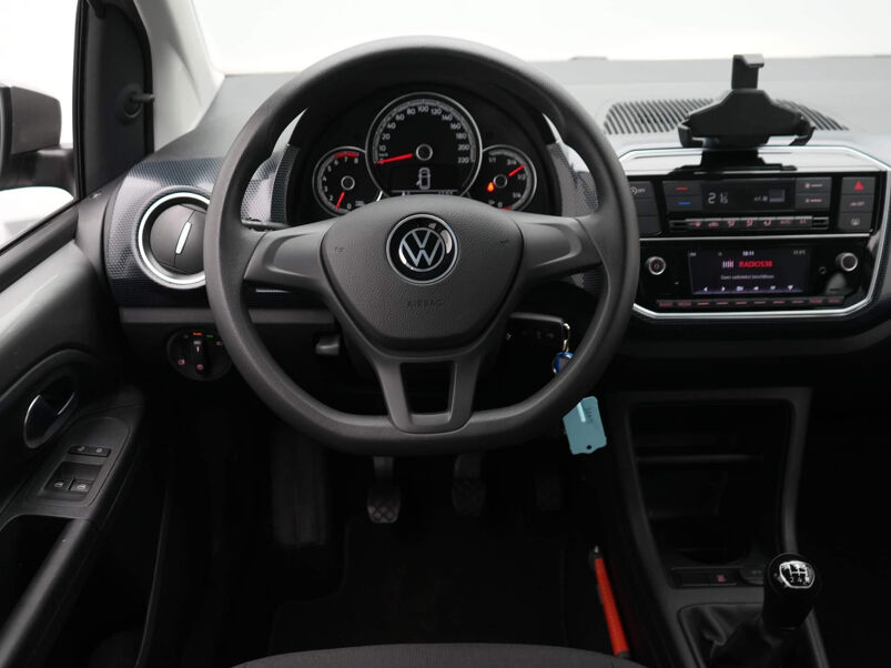 Volkswagen Up! 1.0 / Clima / Camera / Cruise