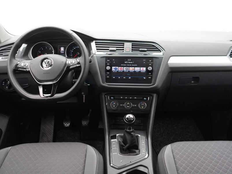 Volkswagen Tiguan 1.5 TSI ACT Comfortline / Trekhaak / Acc / Sensoren