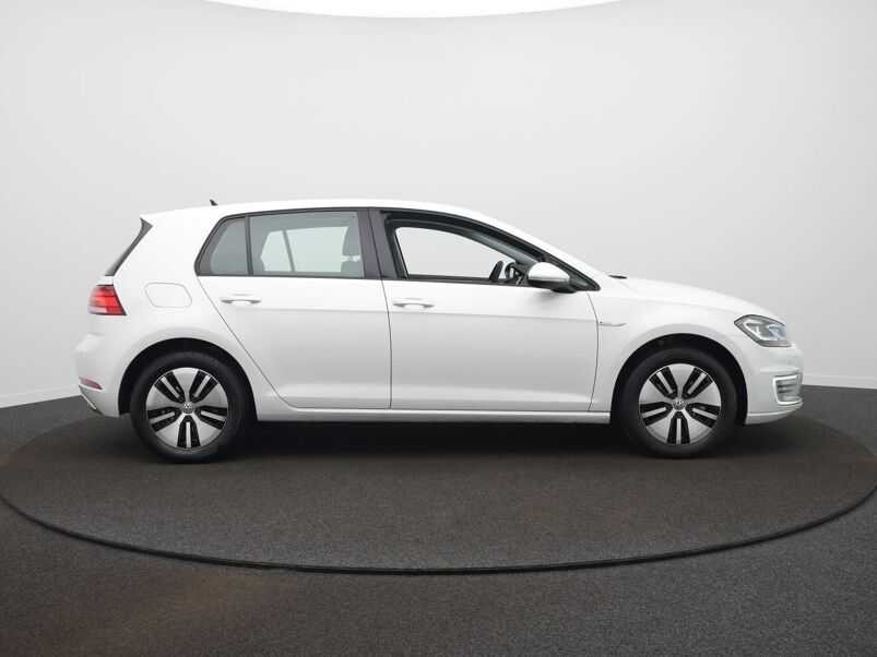 Volkswagen e-Golf E-DITION / Navi / Clima / Camera / Adapt. Cruise