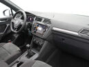 Volkswagen Tiguan 1.5 TSI R-Line Business Trekhaak - Panoramadak - Navigatie - R-Line