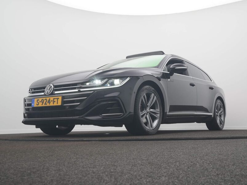 Volkswagen Arteon Shooting Brake 2.0 TSI R-Line / Panoramadak / Adap. Cruise / Camera / Harman Kardon