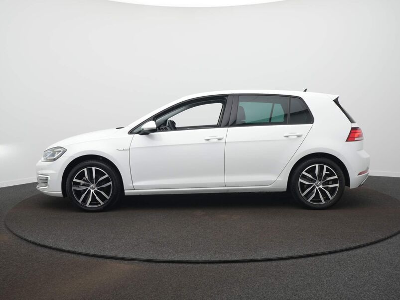 Volkswagen e-Golf E-DITION / Adap. Cruise / LED / Sensoren