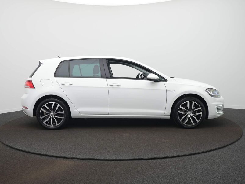 Volkswagen e-Golf E-DITION / Adap. Cruise / LED / Sensoren