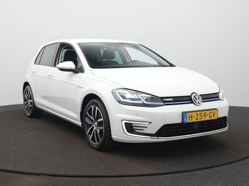 Volkswagen e-Golf E-DITION / Adap. Cruise / LED / Sensoren