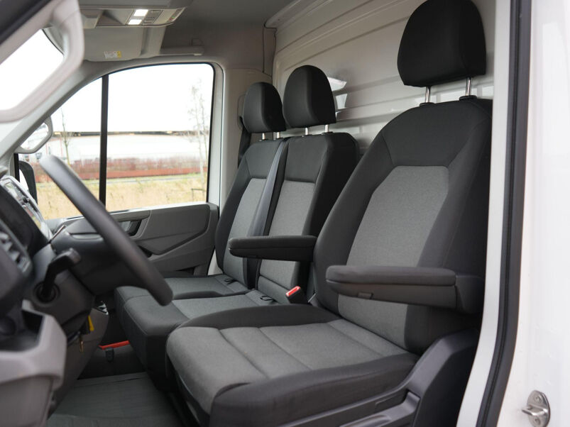 VW-Bedrijfswagens Crafter 35 2.0 TDI L4 Highline Bakwagen / Laadklep / Navi / Cruise