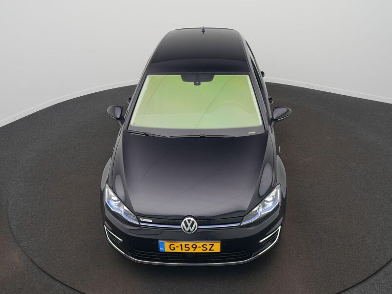 Volkswagen e-Golf E-DITION / Climate / Sensoren / LED / Navi