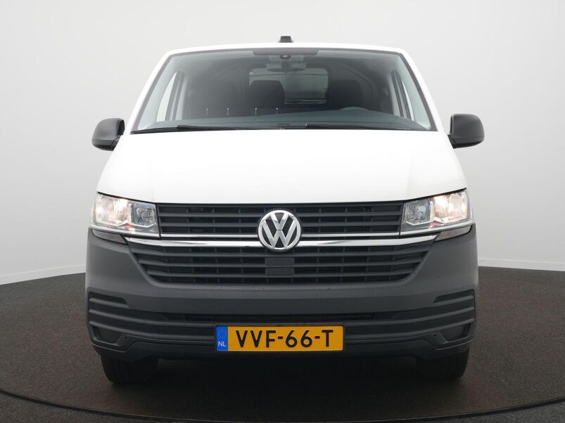 VW-Bedrijfswagens Transporter 2.0 TDI L2H3 28 / Trekhaak / Cruise / Sensoren / Carplay