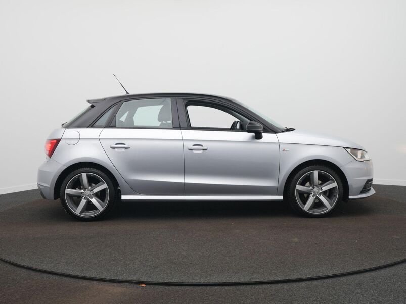 Audi A1 Sportback Sportback 1.0 TFSI Adrenalin S-Line exterieur / Clima / Navi / Cruise / Trekhaak