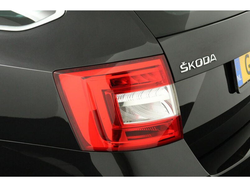 Škoda Octavia Combi Combi 1.5 TSI 150Pk Automaat Business Edition