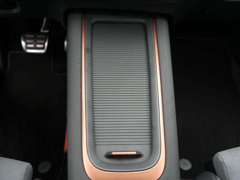 CUPRA Born Copper Edition One 62 kWh / Panodak / Elek. Stoelen / 360 Camera / HUD /