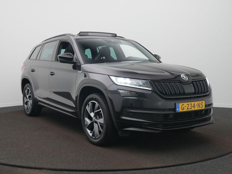 Škoda Kodiaq 1.5 TSI Sportline Business Panoramadak - Trekhaak - Navigatie - Canton sound systeem